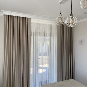 DRAPERII CATIFEA